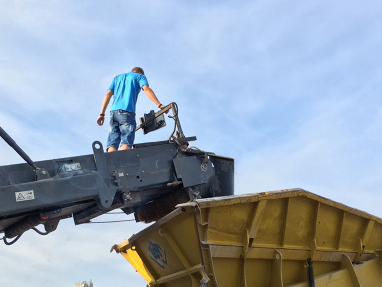  Installation des Messsystems Volumen3 von Lasertronik